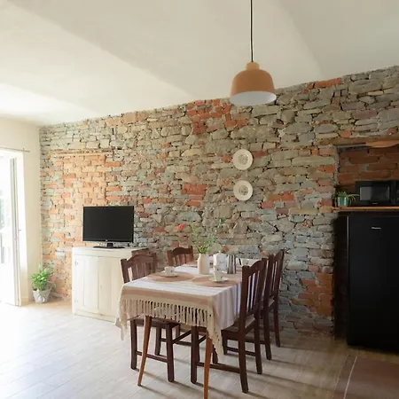 Cascina Piandamiane, Dimore Di Langa - Carlo, Nella Natura Delle Langhe 아파트